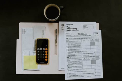 拉薩的企業(yè)，選擇代理記賬和自己請(qǐng)專職會(huì)計(jì)記賬哪個(gè)更劃算？