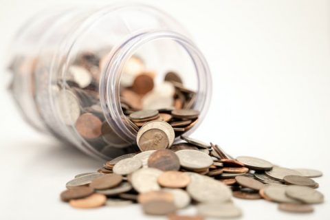 企業(yè)支付多筆勞務(wù)費給個人，是否需要代扣代繳個人所得稅？并去稅務(wù)機關(guān)代開發(fā)票？